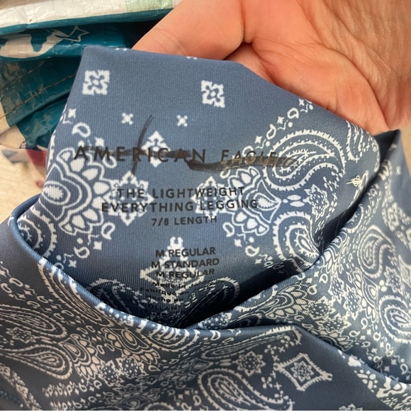 American Eagle 7/8 leggings - Picture 3 of 3